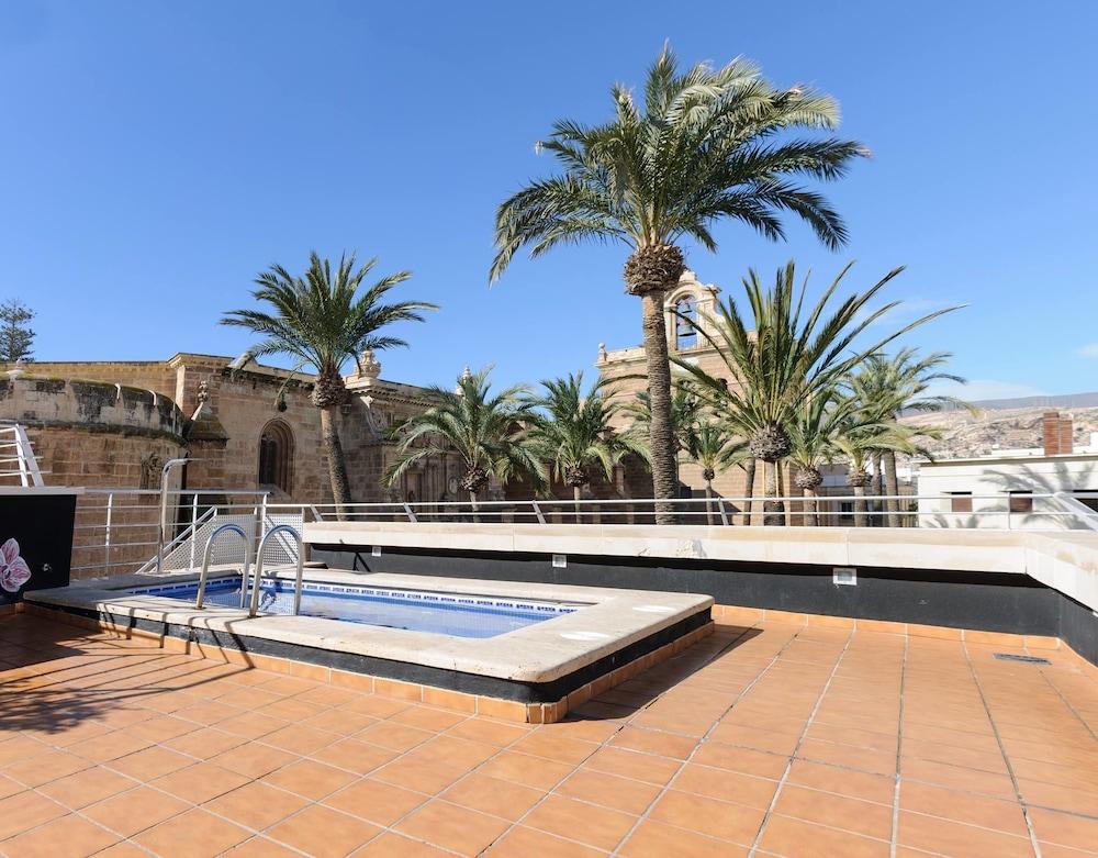 Catedral Almeria Hotel Exterior photo